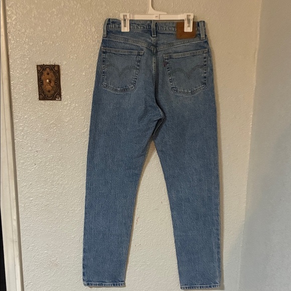Levi's Women's Blue Jeans - Picture 2 of 5